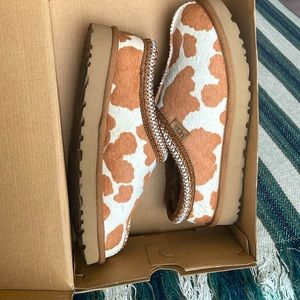 UGG Tasman Cow Print Slippers - Tan/White , Perfect Condition